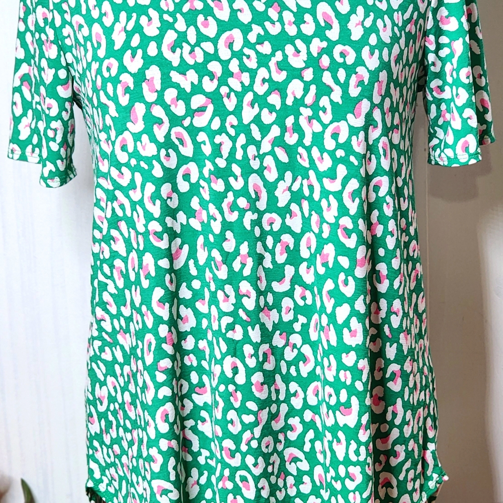 Womens Medium Green Leopard Print With Pink Accents Top
